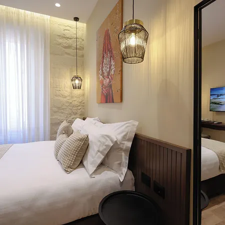 Cloud 5 Blloku 4* Tirana