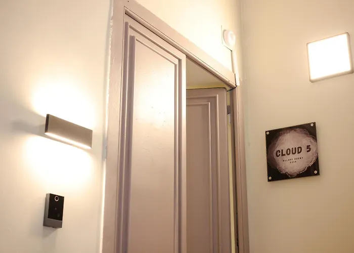 酒店 Cloud 5 Blloku 4*