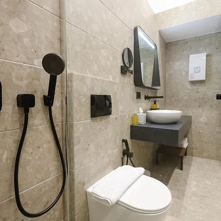 Hotel Cloud 5 Blloku 4*