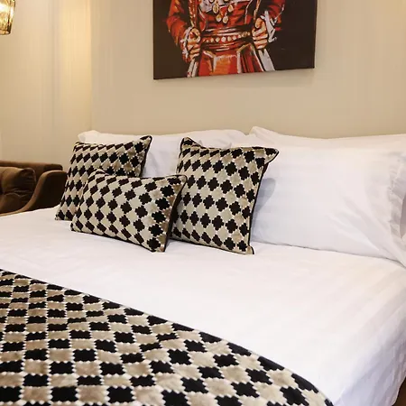 Cloud 5 Blloku Отель 4*