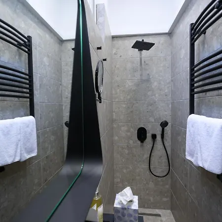 Отель Cloud 5 Blloku Тирана