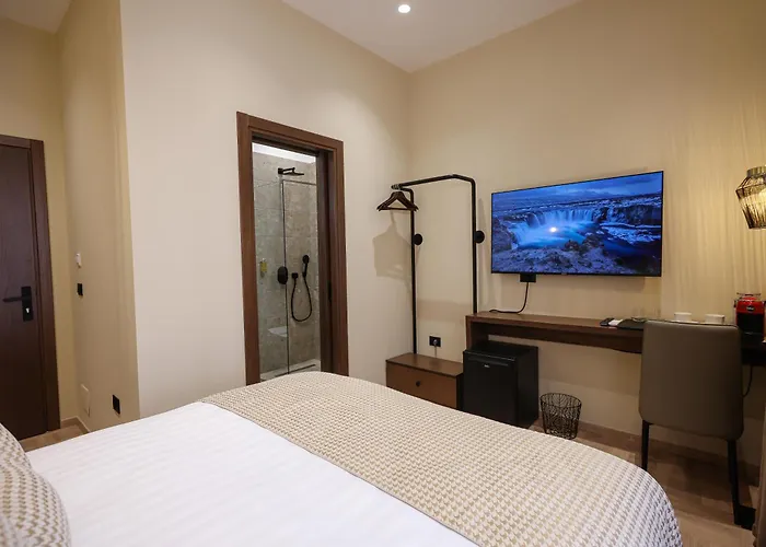 Ξενοδοχείο Cloud 5 Blloku 4*