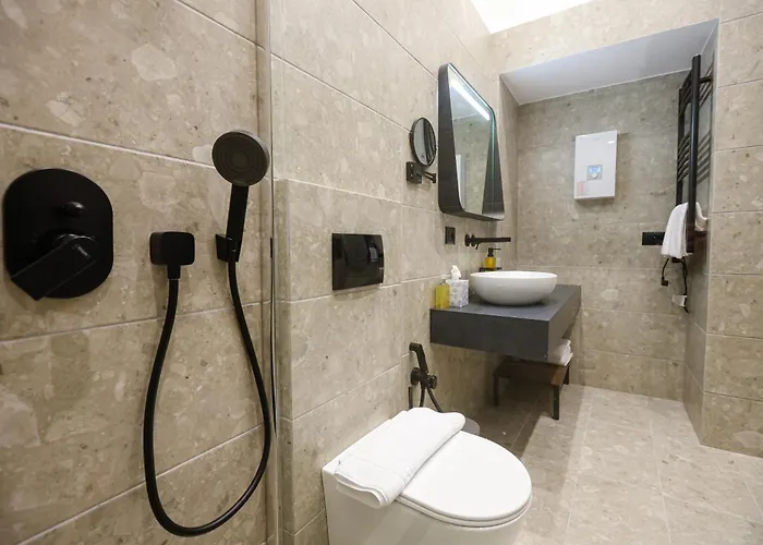 Ξενοδοχείο Cloud 5 Blloku 4*