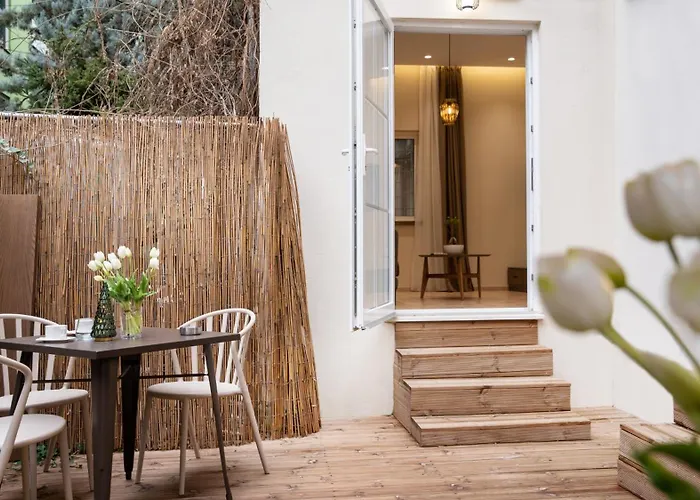 Cloud 5 Blloku Τίρανα