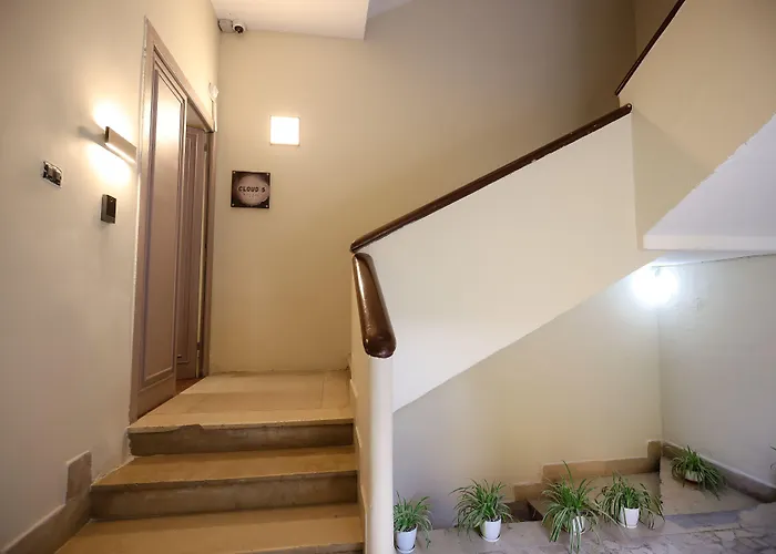 Ξενοδοχείο Cloud 5 Blloku 4*